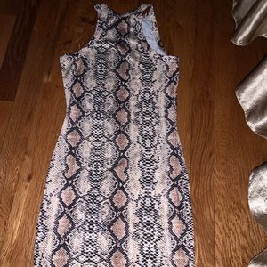 SHEIN Snakeskin print bodycon dress